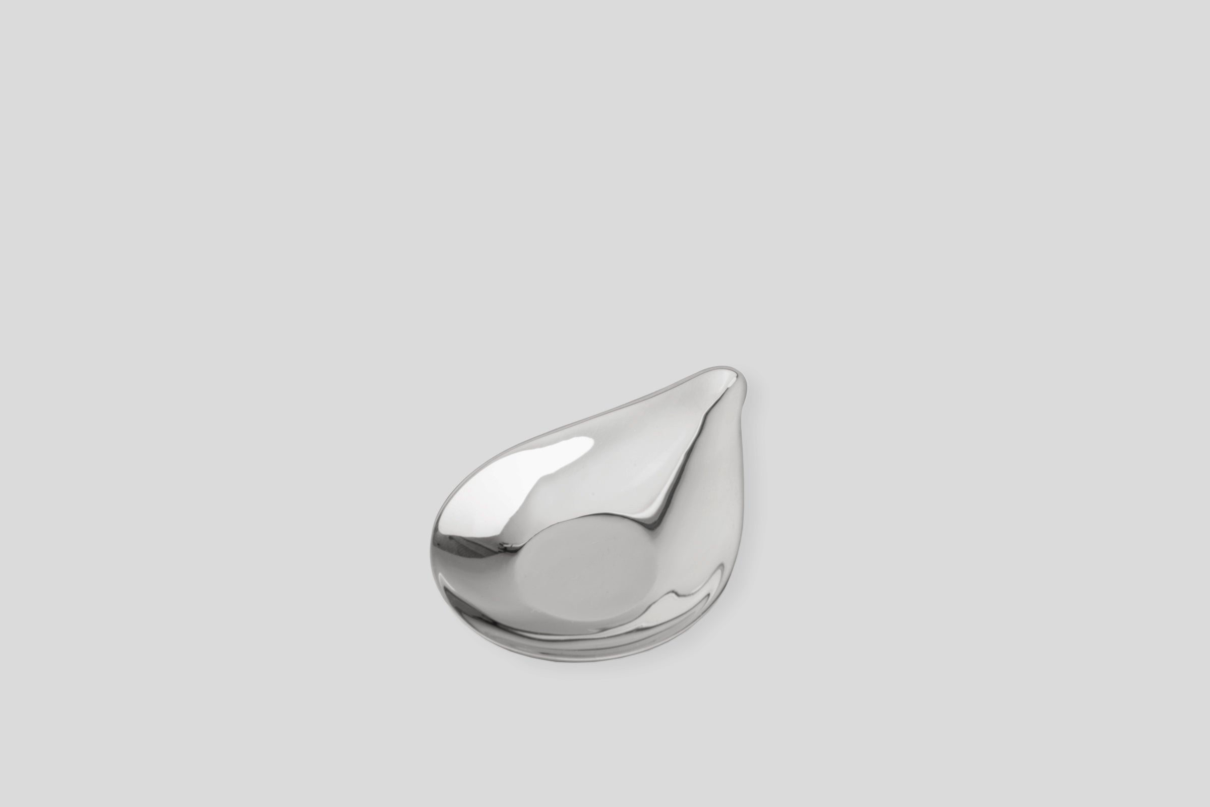 Tane Silver Lotus Tea Strainer & Rest